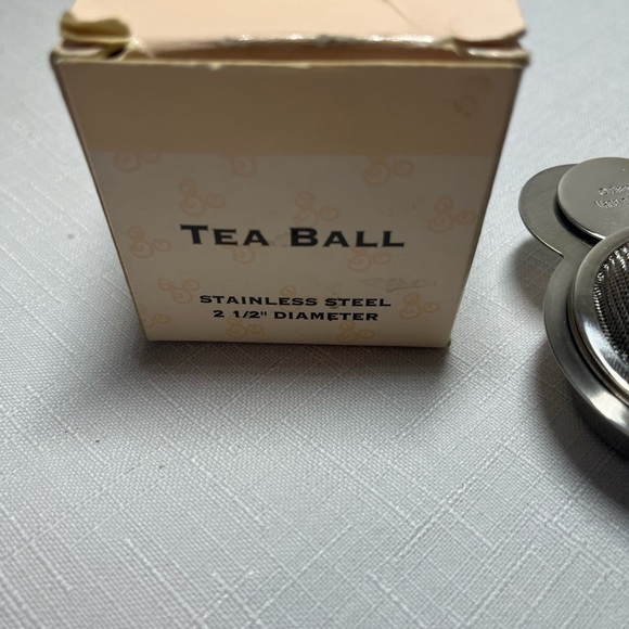 Mickey Mouse Stainless Steel Tea Ball Infuser. Walt Disney World Home. NEW - Picture 6 of 6